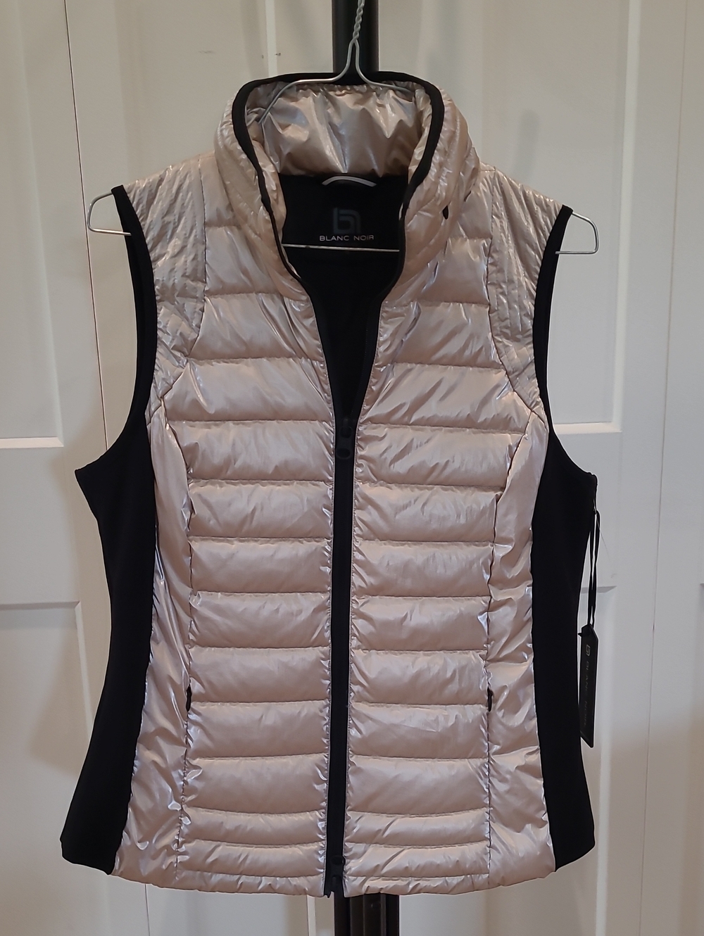 blanc noir Light Pink and Black Quilted Packable Puffer Vest